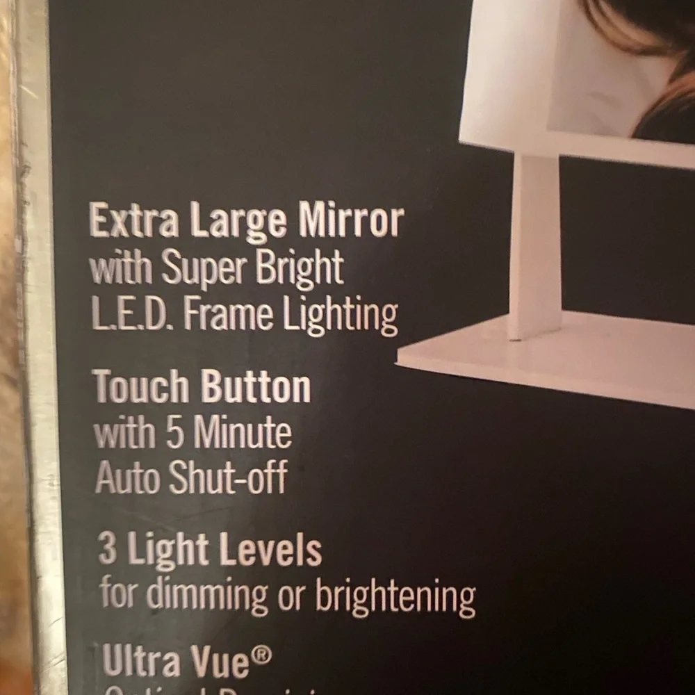 New Makeup L.E.D. Mirror